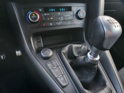FORD FOCUS 1.5 EcoBoost ST-Line 96e km. M.o.-i. 1.tul. Navi Holttér Tempomat Keyless Ülésfűtés Kormányfűtés