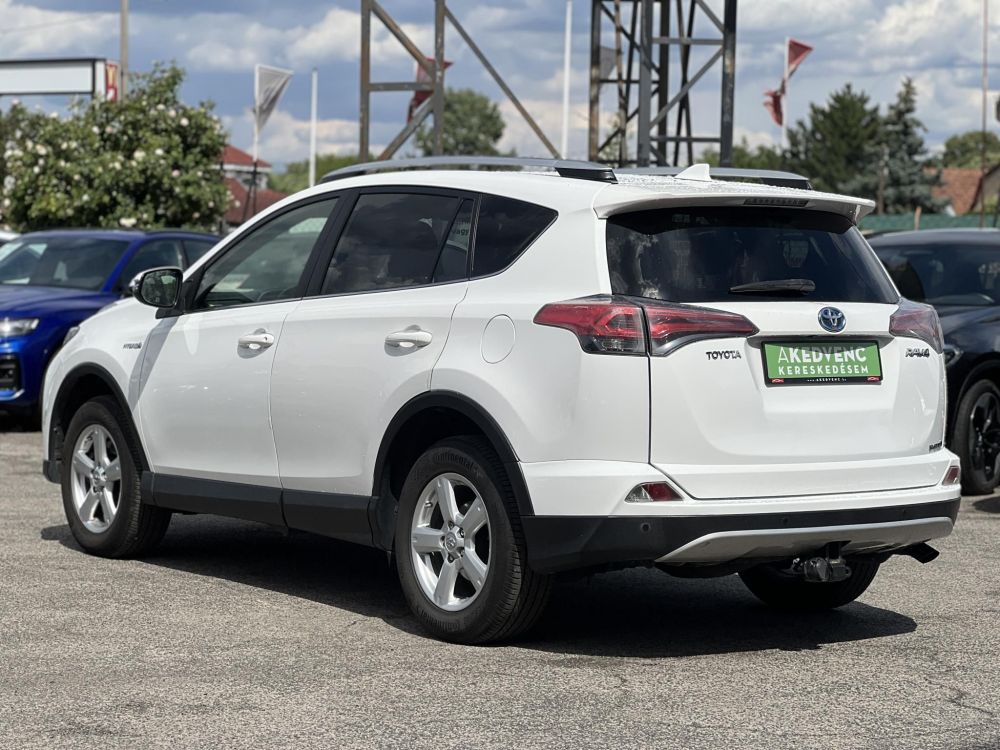 TOYOTA RAV 4 Rav4 2.5 Hybrid Executive e-CVT 4WD Végig márkaszervizelt!