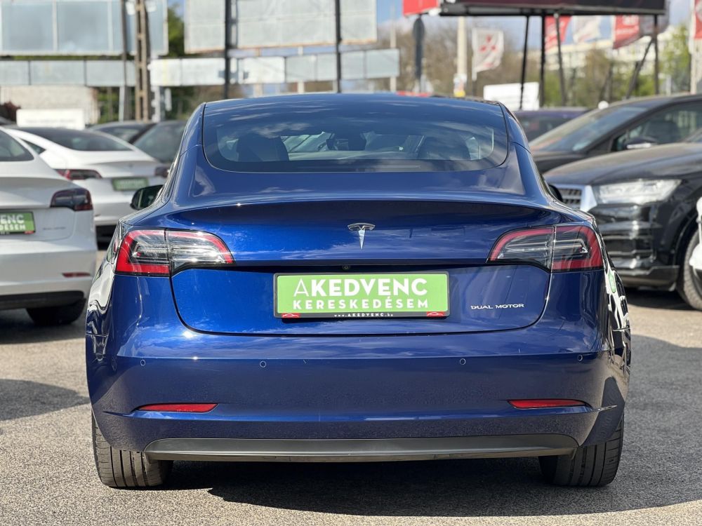 TESLA MODEL 3 Long Range AWD (Automata) Gyári akku és hajtásgarancia!