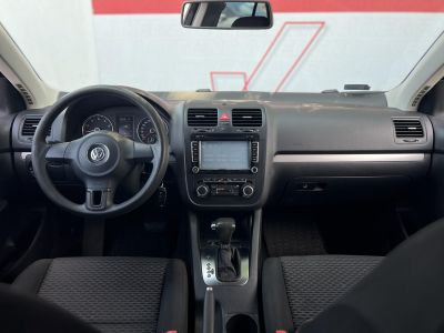 VOLKSWAGEN JETTA 1.6 Comfortline DSG Magyarországi Tolatóradar Navi Tempomat!