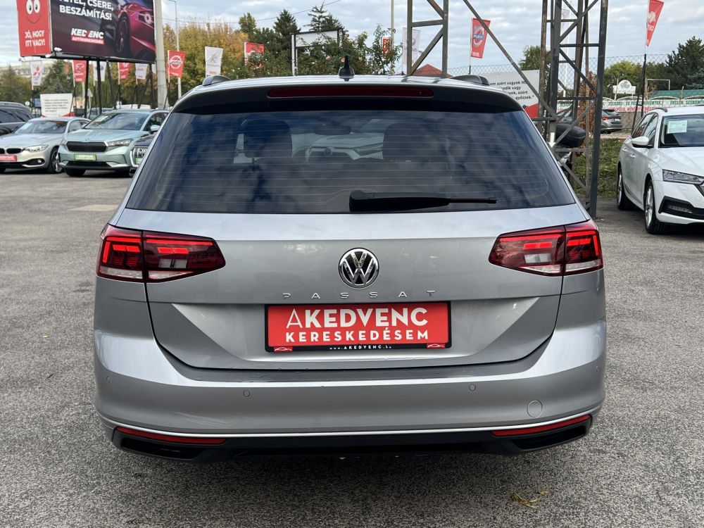 VOLKSWAGEN PASSAT VIII Variant 1.5 TSI ACT Business DSG 109e km. LED Távtartó Kamera Navi Ülésfűtés Bluetooth Téli-nyári kerék!