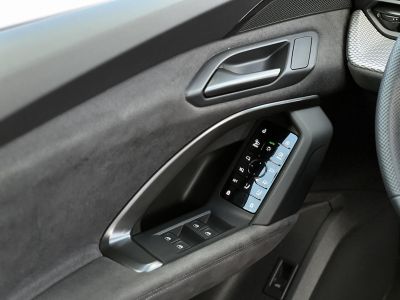 AUDI Q5 SB 40 TDI quattro S-tronic S-line M.o-i. 1.tul. újszerű állapot. garanciális. sérülésmentes!