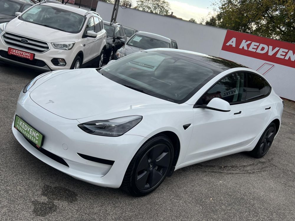 TESLA MODEL 3 Standard Range Plus Aut 35e km. garanciális. hőszivattyú. prémium hifi. mátrix LED!