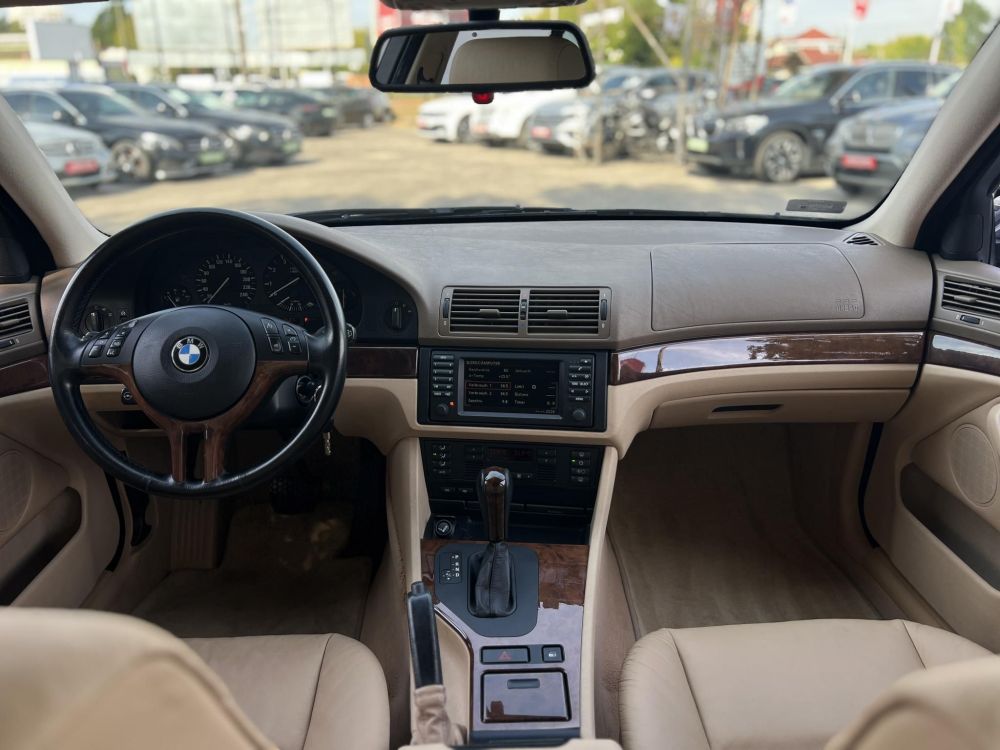 BMW 540i (Automata) Rozsdamentes. frissen szervizelt. végig vezetett szervizkönyv!