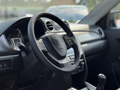 SUZUKI VITARA 1.6 GL+ 75e km. Magyarországi. Gyári fényezés. Végig márkaszervizelt!