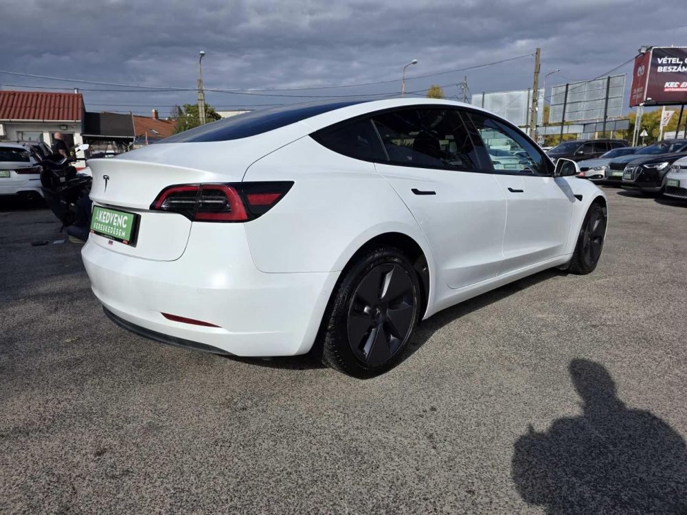 TESLA MODEL 3 Standard Range Plus Aut 35e km. garanciális. hőszivattyú. prémium hifi. mátrix LED!