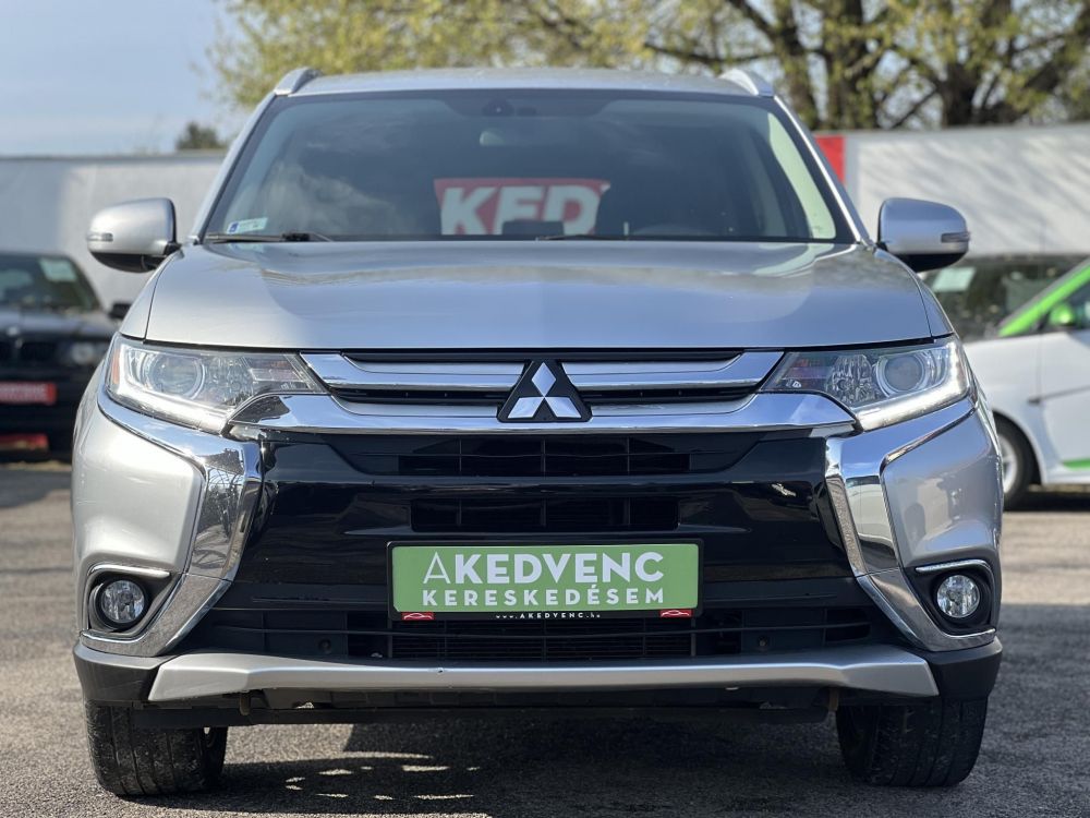 MITSUBISHI OUTLANDER 2.0 PHEV Intense Plus 4WD CVT 114e km