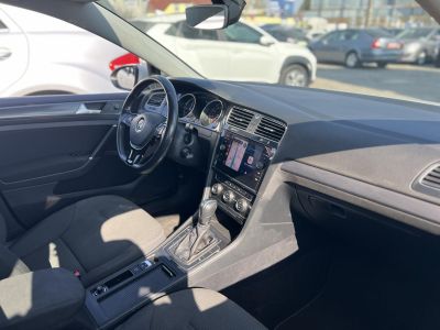 VOLKSWAGEN GOLF VII e-Golf Edition 120e km. 230km hatótáv. 2 töltő kábel. CARPLAY!