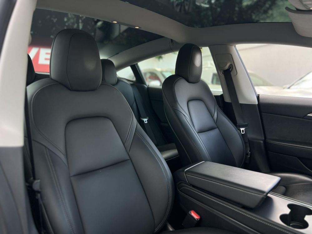 TESLA MODEL 3 Long Range AWD (Automata) Gyári akku és hajtásgarancia!