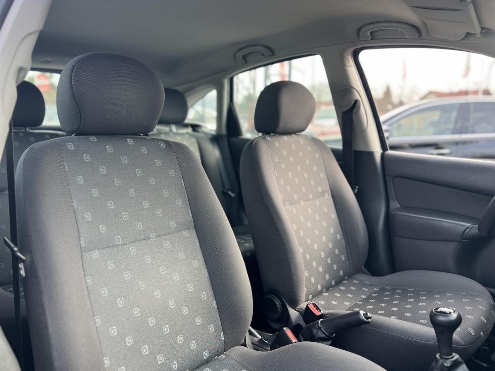 FORD FOCUS 1.4 Ambiente M.o.-i. 1.tul. Friss műszaki vizsga. Kifogástalan állapot!