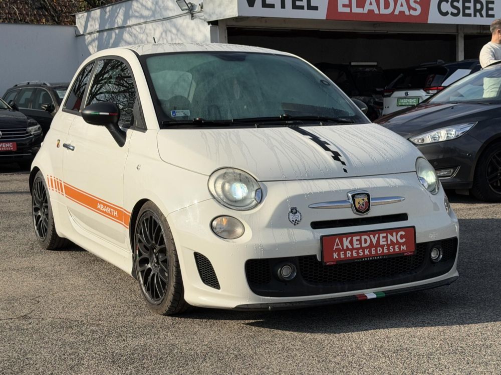 ABARTH 500 1.4 76e km. akrapovic. digitklíma. rendszeresen karbantartott!