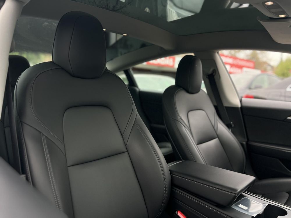 TESLA MODEL 3 RWD (Automata) 36e km. Ryzen. 19 sport felni. 2030-ig gyári garancia!