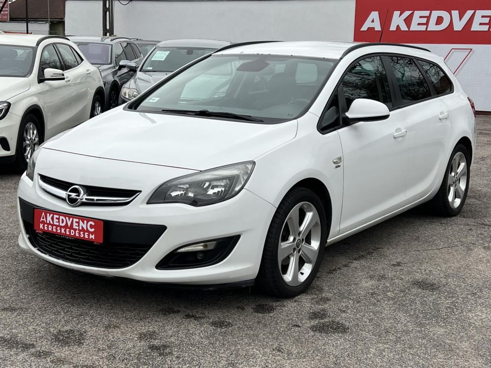 OPEL ASTRA J 1.6 Selection Klíma Tempomat Bluetooth Új kuplung! Téli/nyári garnitúra!