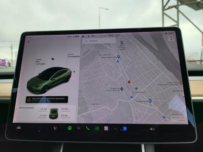 TESLA MODEL 3 Standard Range Plus Aut