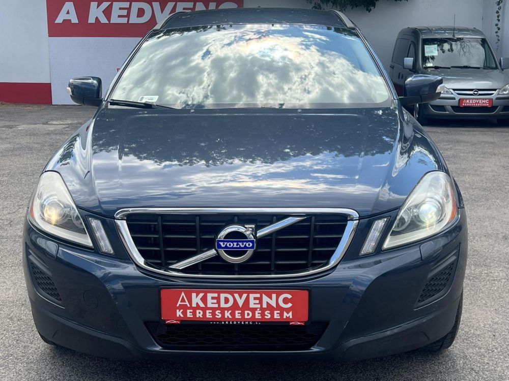 VOLVO XC60 2.4 D [D3] Kinetic Geartronic Klíma Tempomat világos bőr belső! LEGJOBB ÁRON!