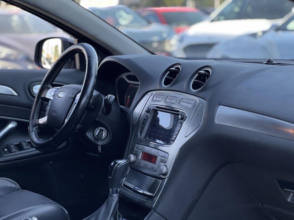 FORD MONDEO 2.0 TDCi Ghia Executive (Automata)