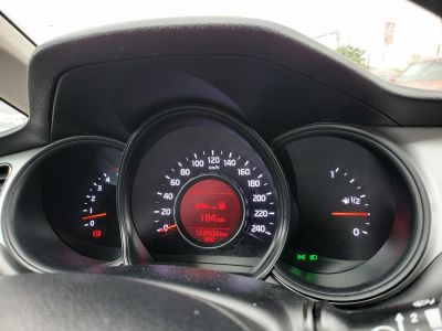 KIA CEE'D SW 1.6 CRDI LX Klíma Tempomat Navi Bluetooth Szervizelt!