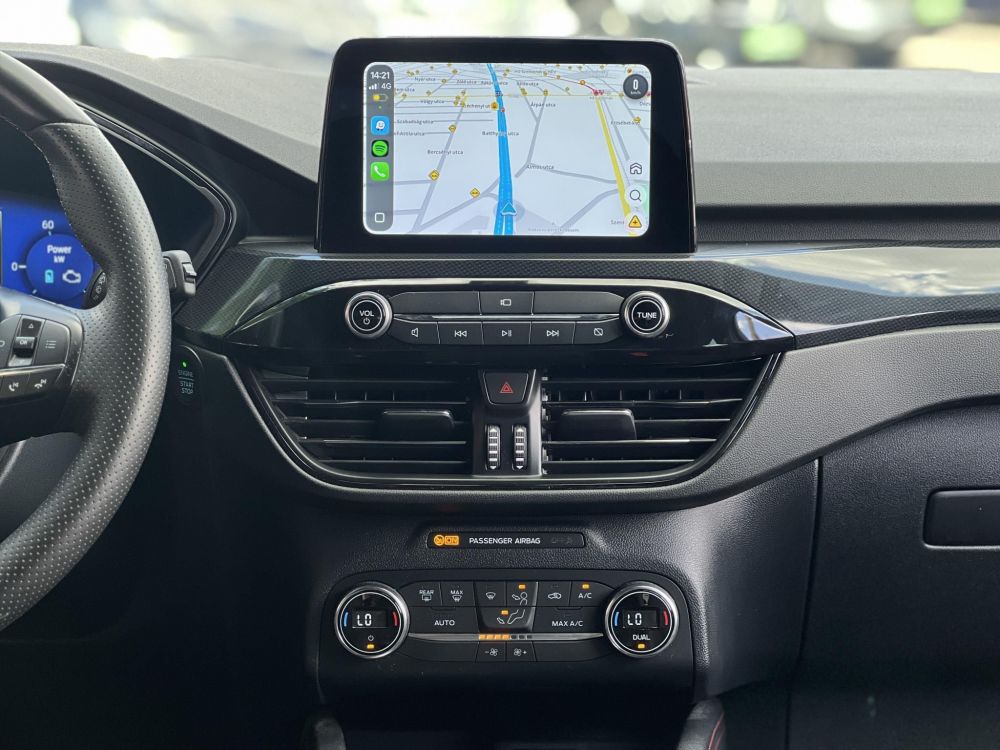FORD KUGA 2.5 FHEV ST-Line X CVT 42e km. újszerű állapot