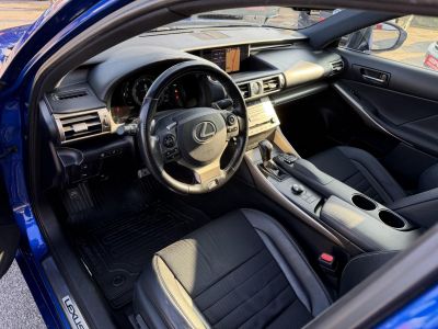 LEXUS IS 200t F Sport (Automata) 75e km. Magyarországi. Márkaszervizelt!