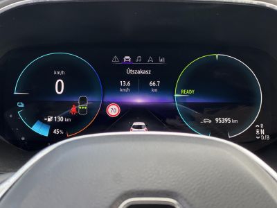 RENAULT ZOE R110 BUSINESS 52kWh 300 km hatótáv!