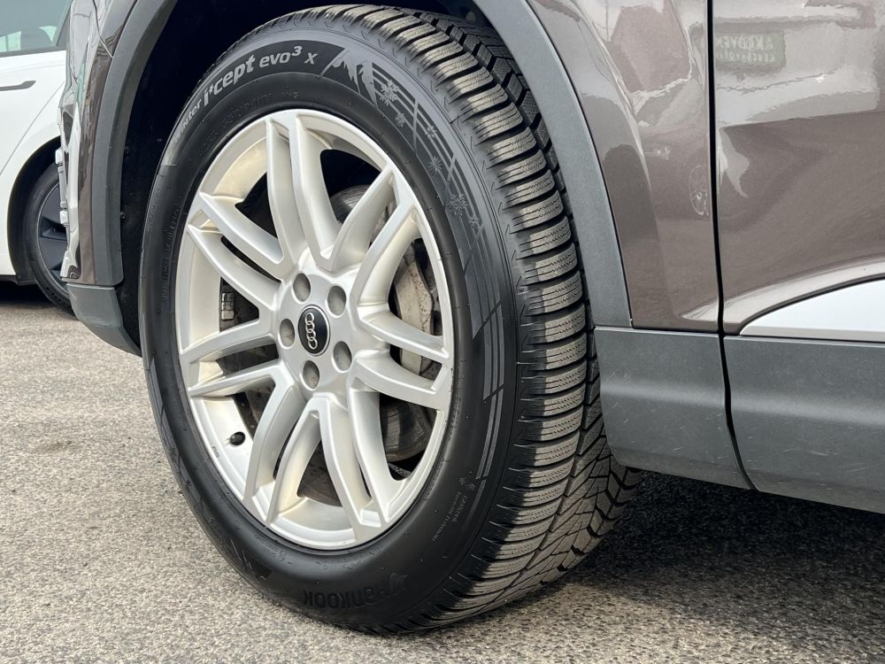 AUDI Q7 3.0 V6 TDI quattro Tiptronic ic M.o.i. 1.tul. rendszeresen karbantartott. vezérlés cserélve!