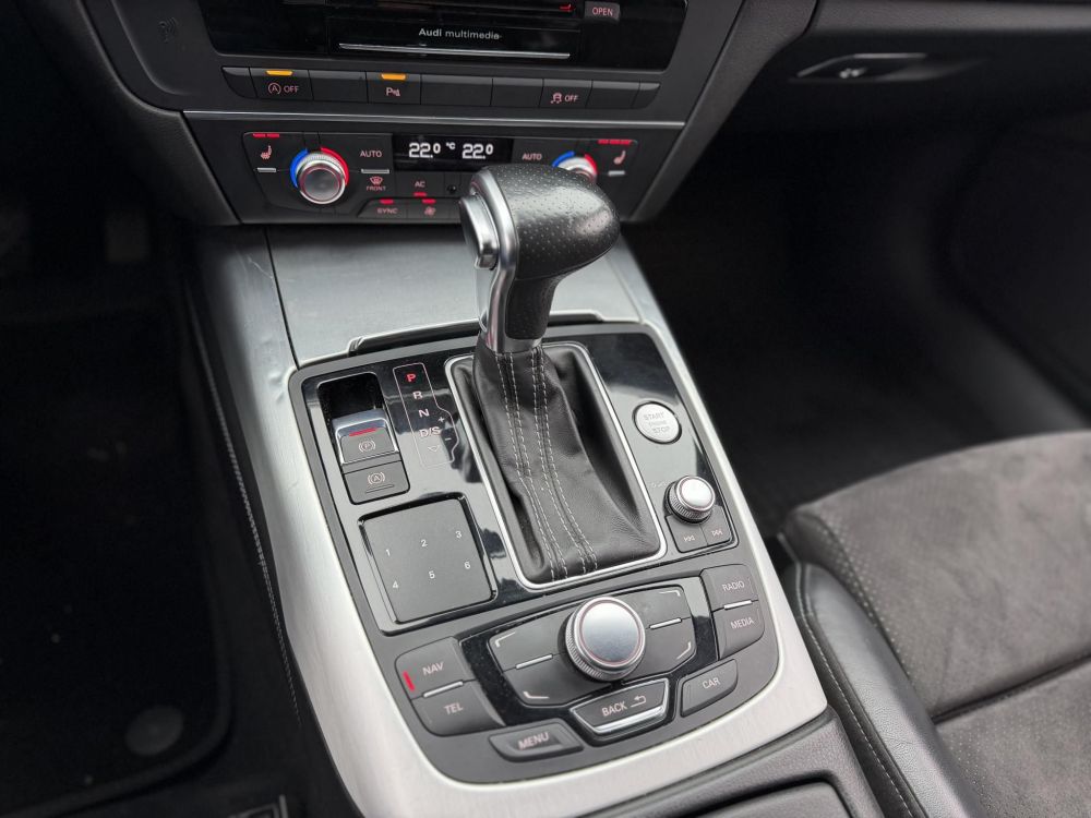 AUDI A6 Avant 3.0 V6 TDI DPF quattro S-tronic S-line Xenon Távtartó Memória Navi Sávtartó Holttér