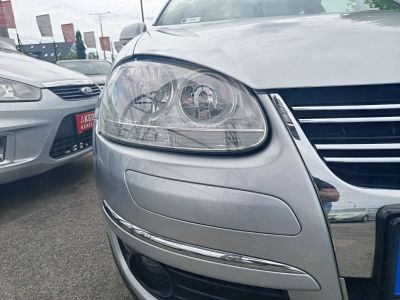 VOLKSWAGEN JETTA 1.6 Trendline Magyarországi Klíma Tempomat 198e km!