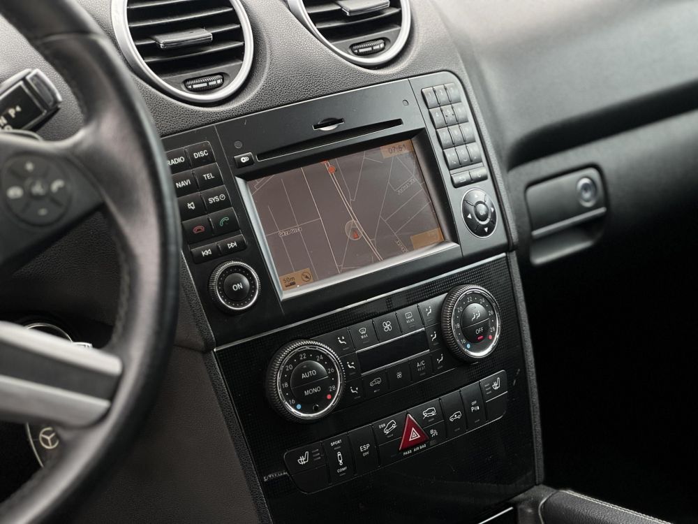 MERCEDES-BENZ ML 320 CDI (Automata) harman/kardon. légrugó. napfénytető. hátsó TV. alcantara belső!