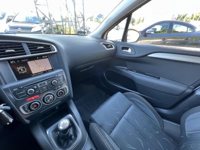 CITROEN C4 1.6 HDi Tendance Tempomat Digitklíma Tolatóradar Téli-nyári kerék szett!