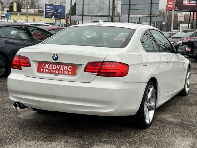 BMW 325i (Automata) Xenon Tempomat Ülésfűtés Bluetooth Navi PDC