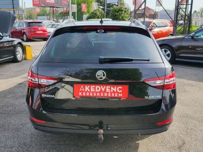 SKODA SUPERB Combi 2.0 TDi SCR Style LED Navi Tempomat Kamera Memória Ülésfűtés Bőr Vonóhorog Carplay