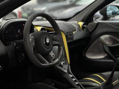 MCLAREN 720S Alcantara belső. carbon pack. Bowers&Wilkins hangrendszer