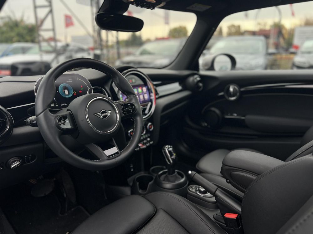 MINI MINI 1.5 Cooper DKG 31e km. panoráma tető. CarPlay