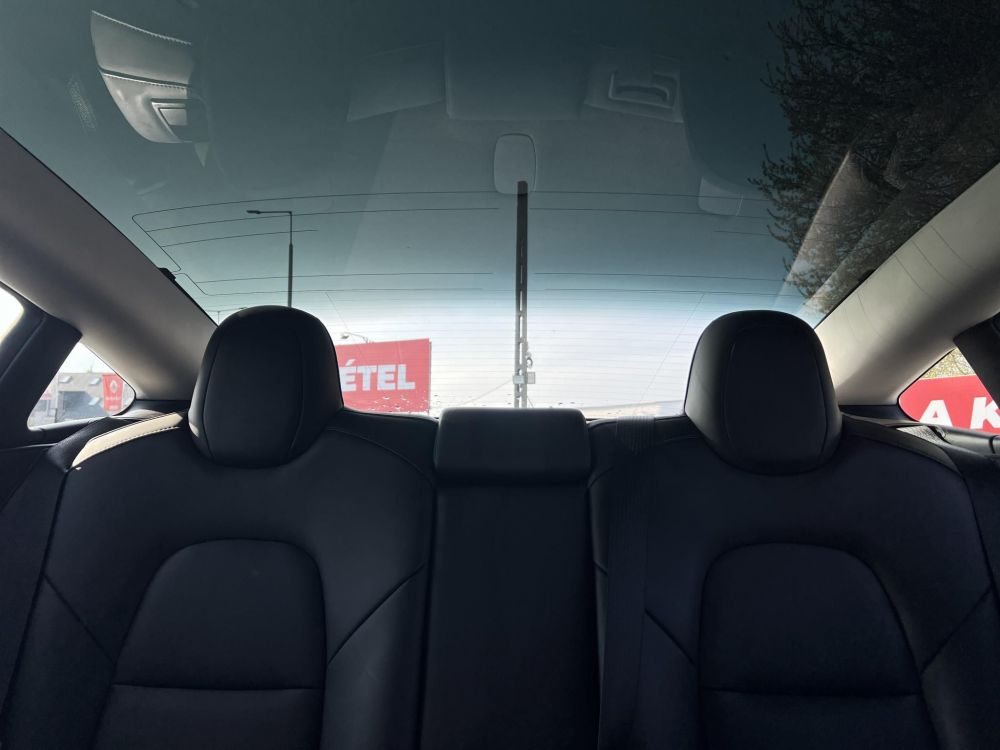 TESLA MODEL 3 Long Range AWD (Automata) 95e km. hőszivattyú. mátrix LED. garanciális!