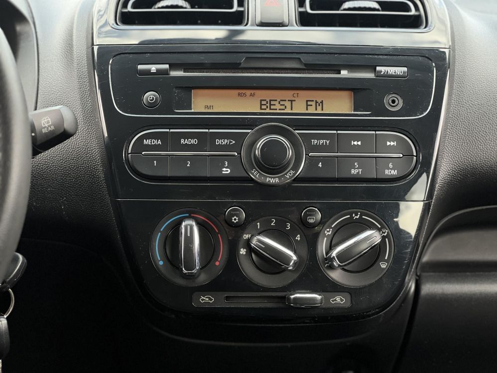 MITSUBISHI SPACE STAR 1.0 MIVEC Inform AS&G 66e km. klíma. téli-nyári kerék garnitúra!