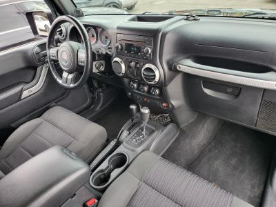 JEEP WRANGLER 2.8 CRD Sport (Automata) emelés. vonóhorog. megkímélt!
