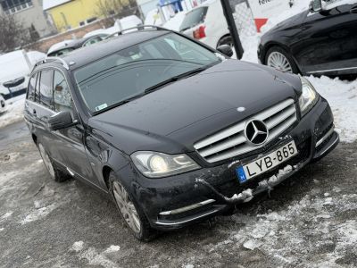 MERCEDES-BENZ C 220 T CDI BlueEFFICIENCY Avantgarde (Automata) Magyarországi Teljes szerviztörténet!