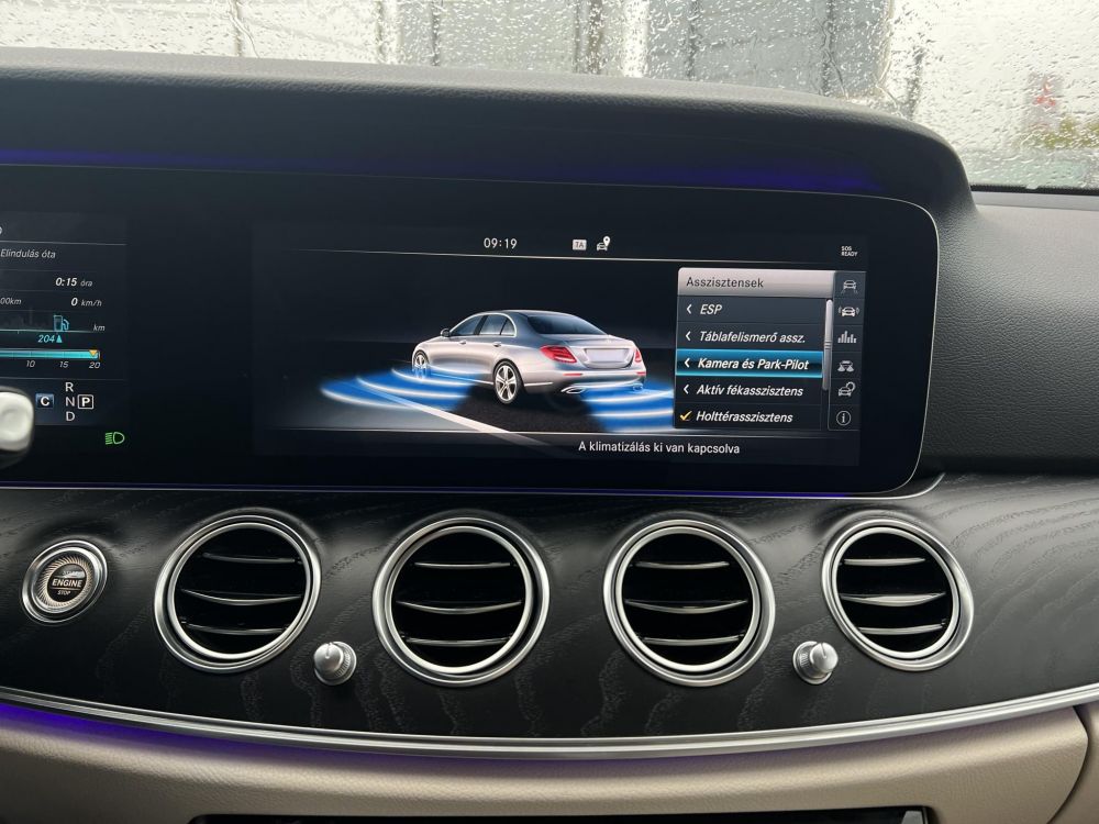 MERCEDES-BENZ E 220 d 9G-TRONIC 134e km. MAGYARORSZÁGI/WIDESCREEN/LED/KAMERA/CARPLAY!