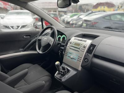TOYOTA COROLLA VERSO 1.8 Linea Sol 7 személyes frissen szervizelt. tempomat. digit klíma. vonóhorog