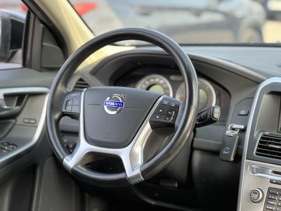 VOLVO XC60 2.4 D DRIVe Momentum Frissen szervizelt. magasan felszerelt. vezérlés cserélve!