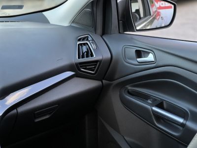 FORD KUGA 2.0 TDCi Titanium Technology AWD Magyarországi Gyári fényezés Carplay Szervízelt Vonógorog!