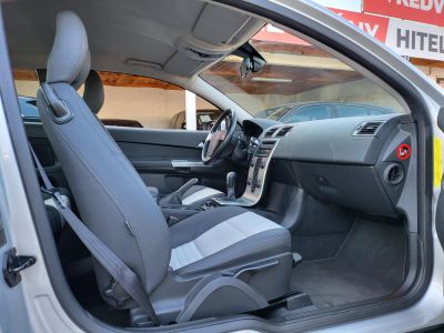 VOLVO C30 2.0 D Momentum Xenon Digitklíma Tempomat Friss Szerviz!