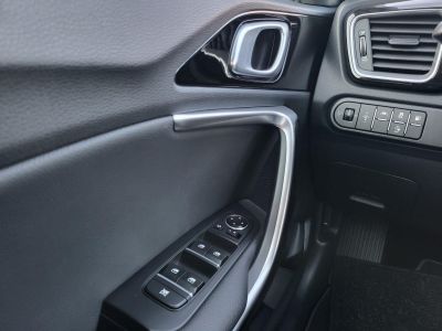 KIA XCEED 1.6 GDI PHEV Gold DCT Garanciális. Márkaszervizelt. Tempomat Keyless Carplay Ülésfűtés Kormányfűtés