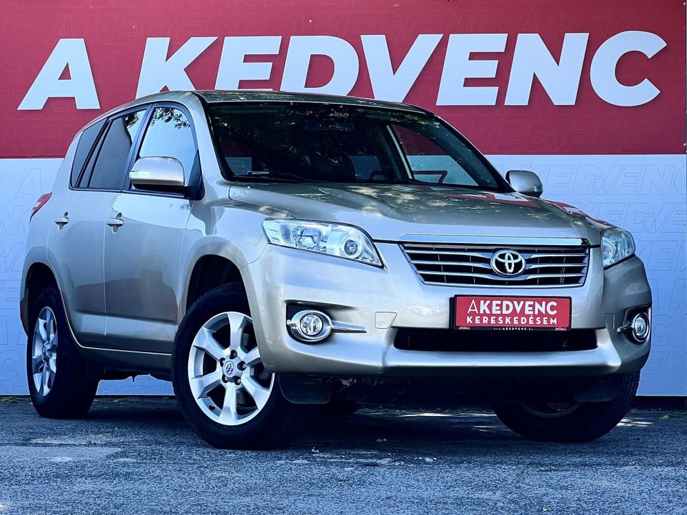TOYOTA RAV 4