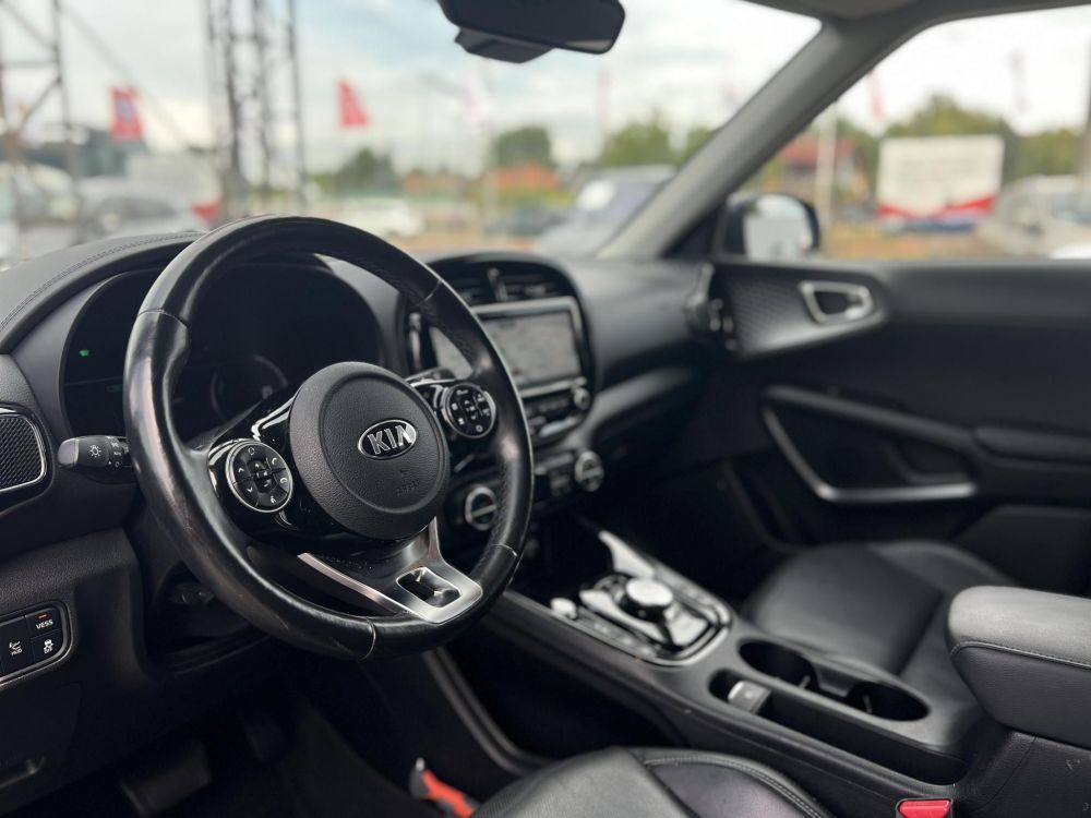 KIA SOUL EV 64kWh Gold 114e km. magas felszereltség. head-up. üléshűtés. carplay. 400+km hatótáv!
