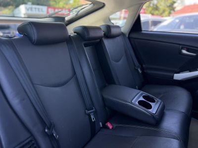 TOYOTA PRIUS PLUG-IN