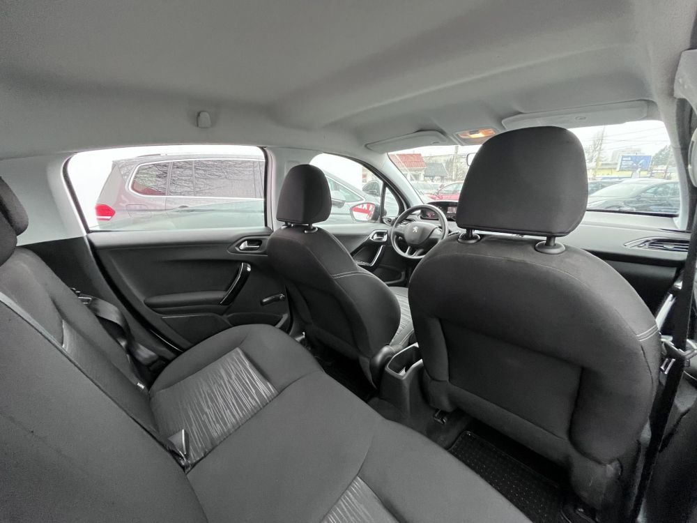 PEUGEOT 208 1.0 VTi PureTech Access Teljesen leszervizelve!