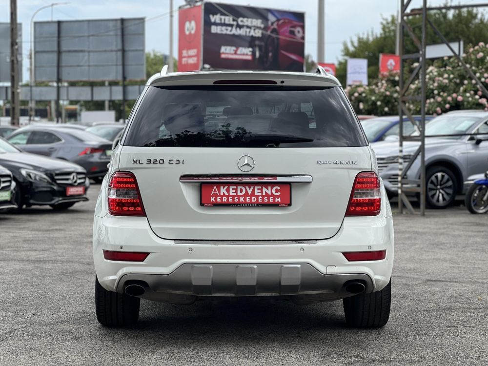 MERCEDES-BENZ ML 320 CDI (Automata) harman/kardon. légrugó. napfénytető. hátsó TV. alcantara belső!