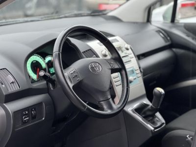 TOYOTA COROLLA VERSO 1.8 Linea Sol 7 személyes frissen szervizelt. tempomat. digit klíma. vonóhorog