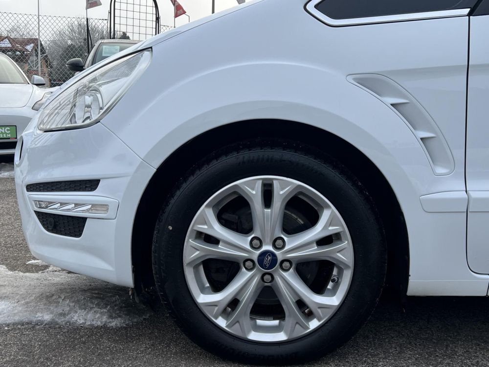 FORD S-MAX 2.0 TDCi Business Powershift Klíma Tempomat Bluetooth Navi!